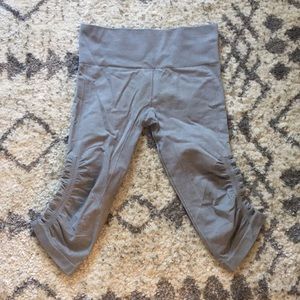 Grey Lululemon wunder leggings